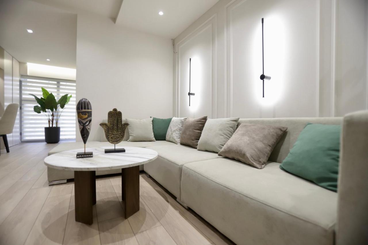 La Grand - New Bazaar Apartment ติรานา ภายนอก รูปภาพ
