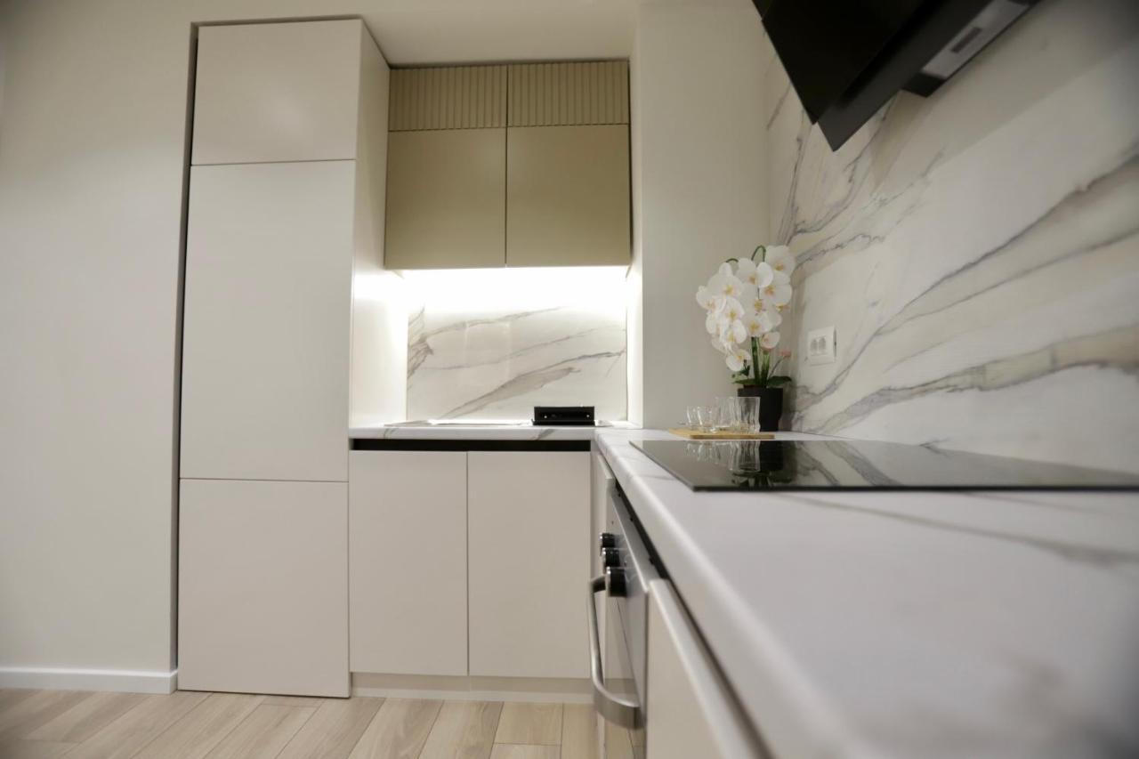 La Grand - New Bazaar Apartment ติรานา ภายนอก รูปภาพ