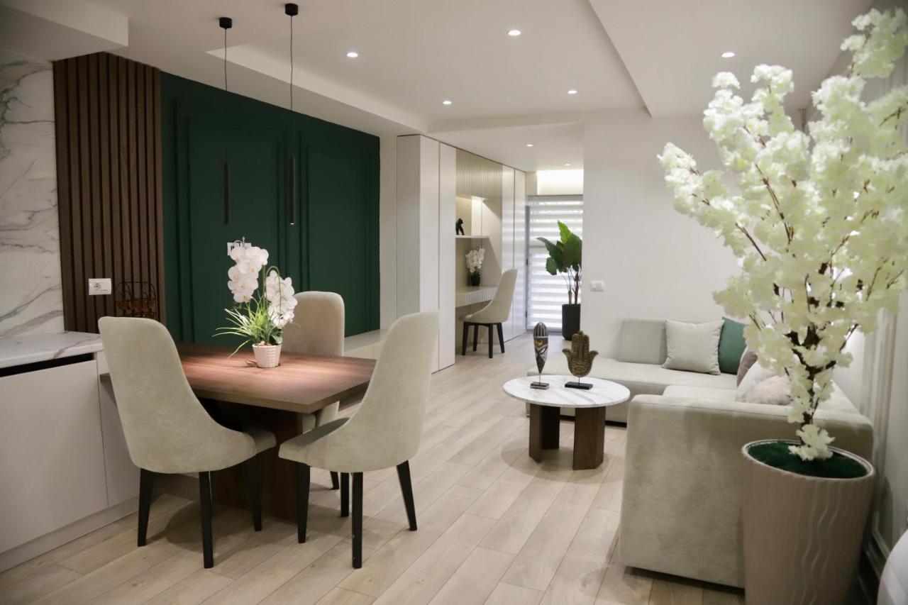 La Grand - New Bazaar Apartment ติรานา ภายนอก รูปภาพ