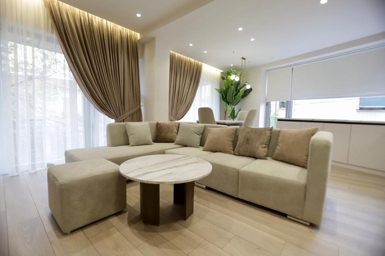 La Grand - New Bazaar Apartment ติรานา ภายนอก รูปภาพ
