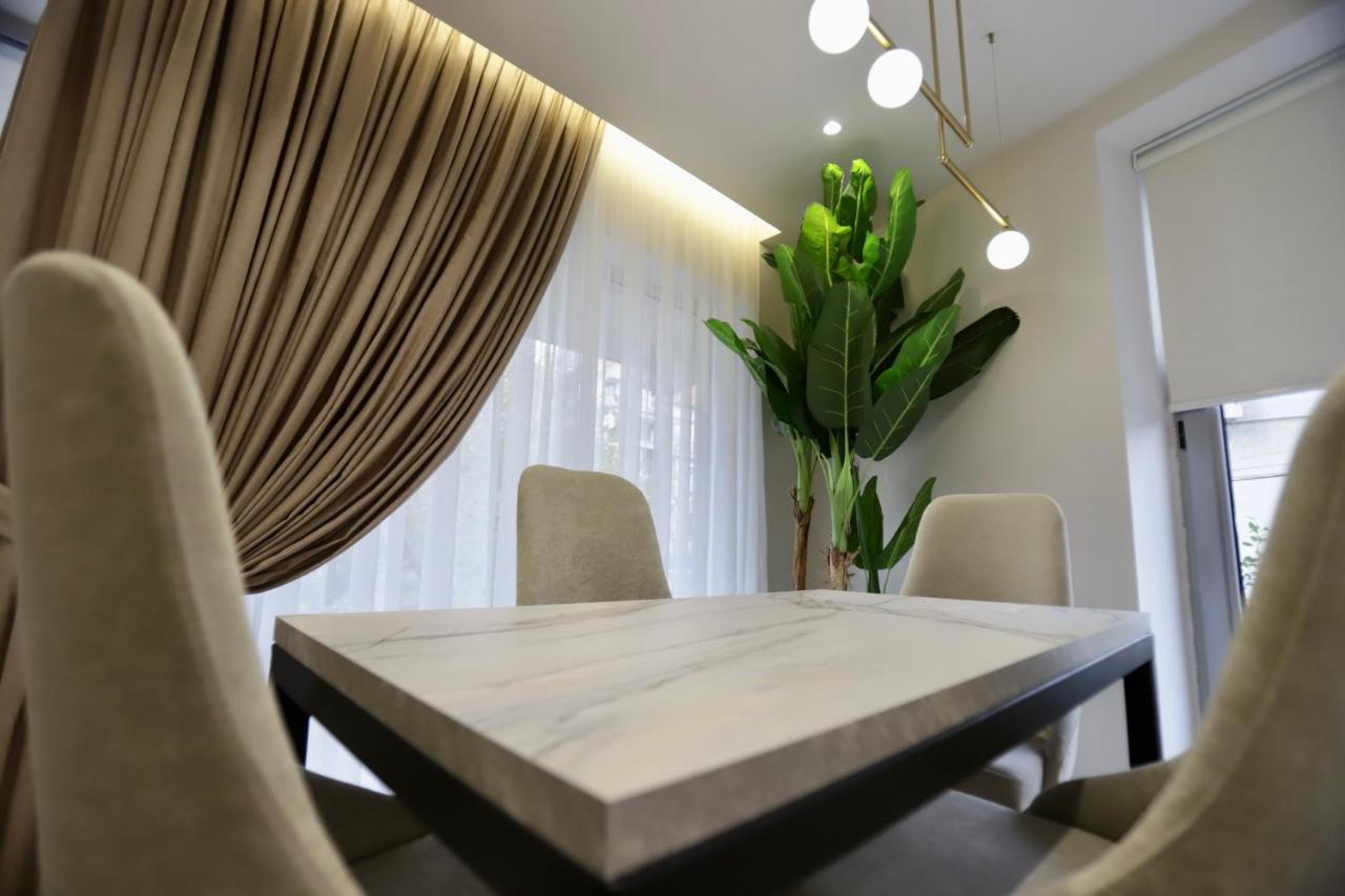 La Grand - New Bazaar Apartment ติรานา ภายนอก รูปภาพ